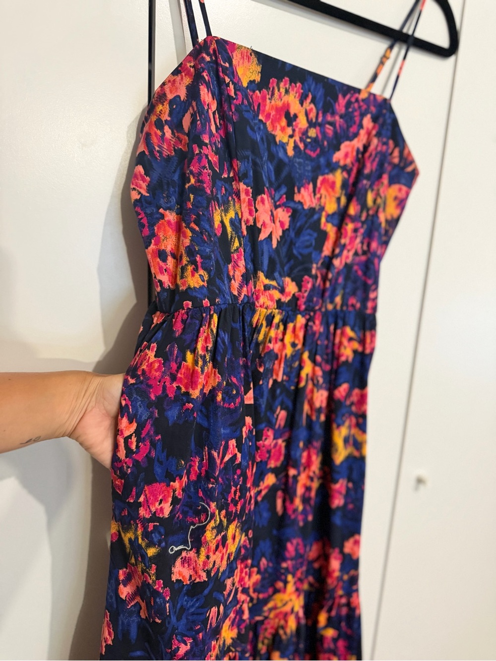 Evereve Navy Floral Spaghetti Strap Midi Dress - Brand - Picture 5 of 6